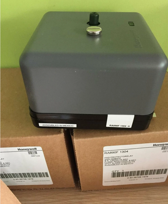 RA890F1304